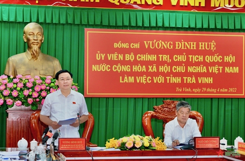 Chủ tịch Quốc hội Vương Đình Huệ làm việc với Ban Thường vụ Tỉnh ủy Trà Vinh
